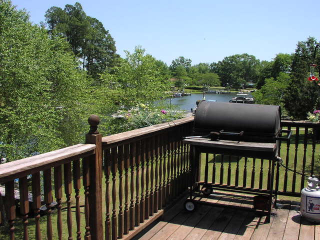 Gas grill